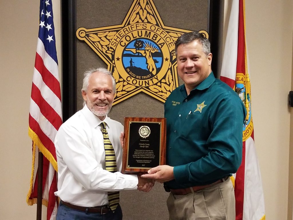 Sheriff Hunter Accepts Thank You From State Partner